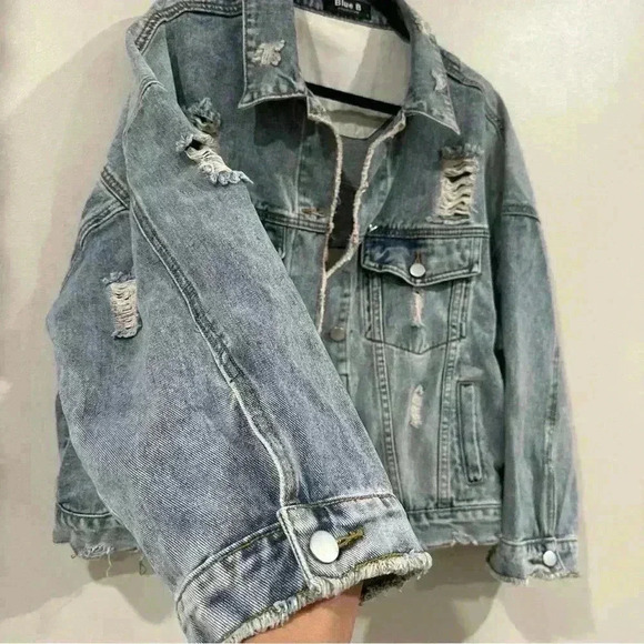 Women’s Blue B Collection Distressed Jean Jacket Size Large - Picture 4 of 9